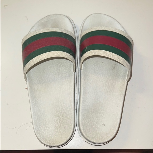 Gucci Slippers - Picture 1 of 3
